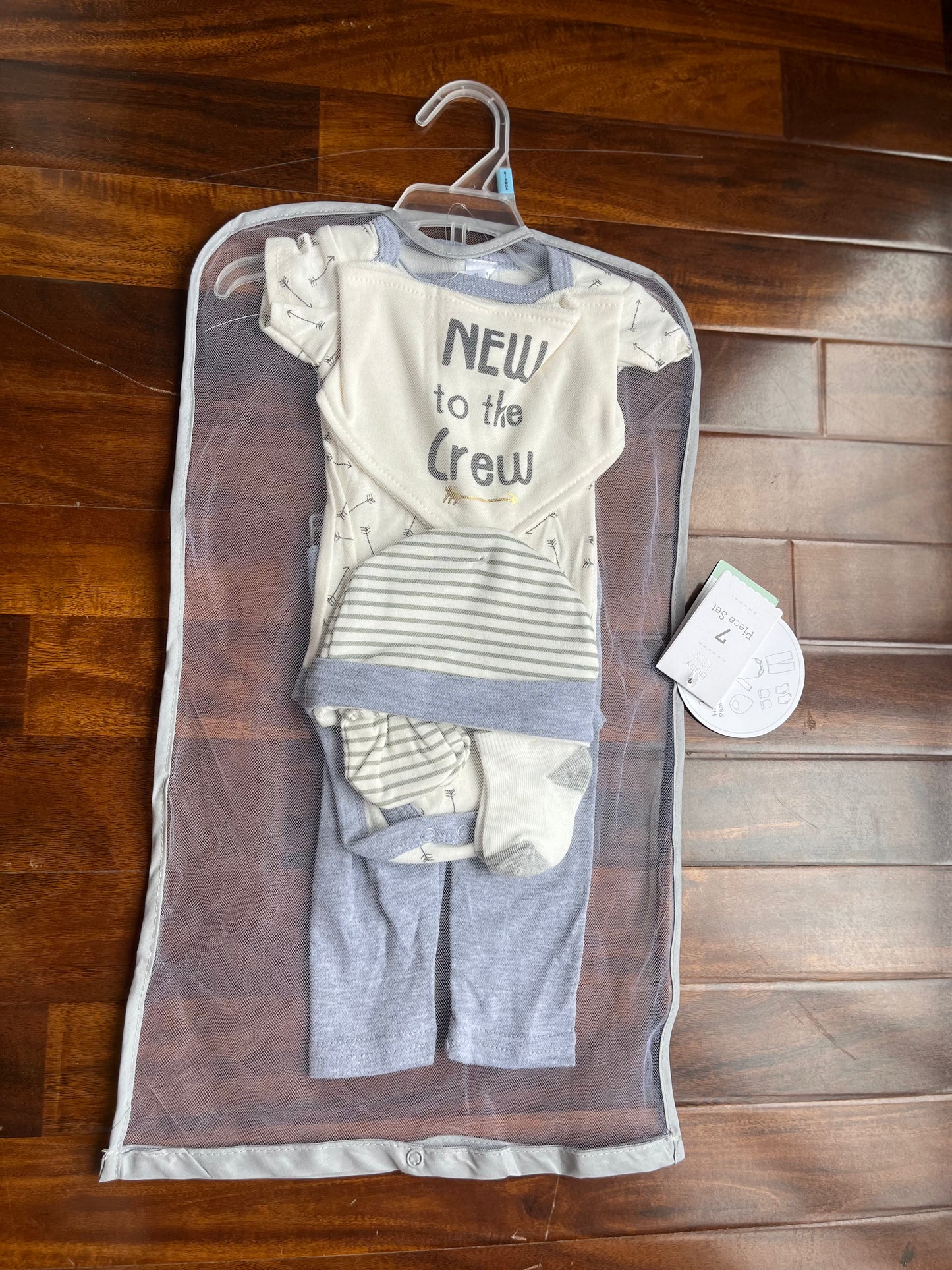 7-Piece Newborn Starter Set (0โ3 Months)