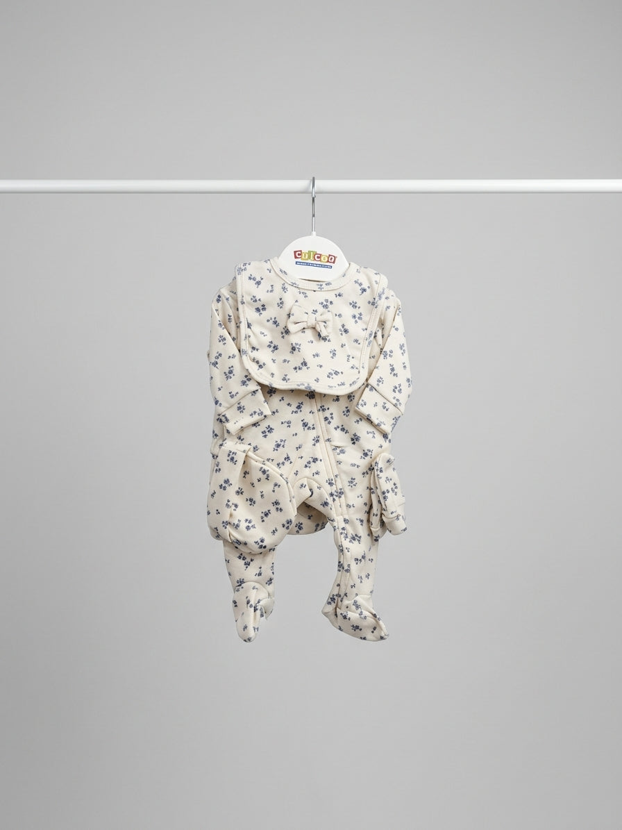 6-Piece Newborn Starter Set