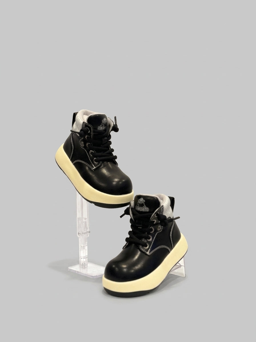 Baby Long Shoes Secondary image