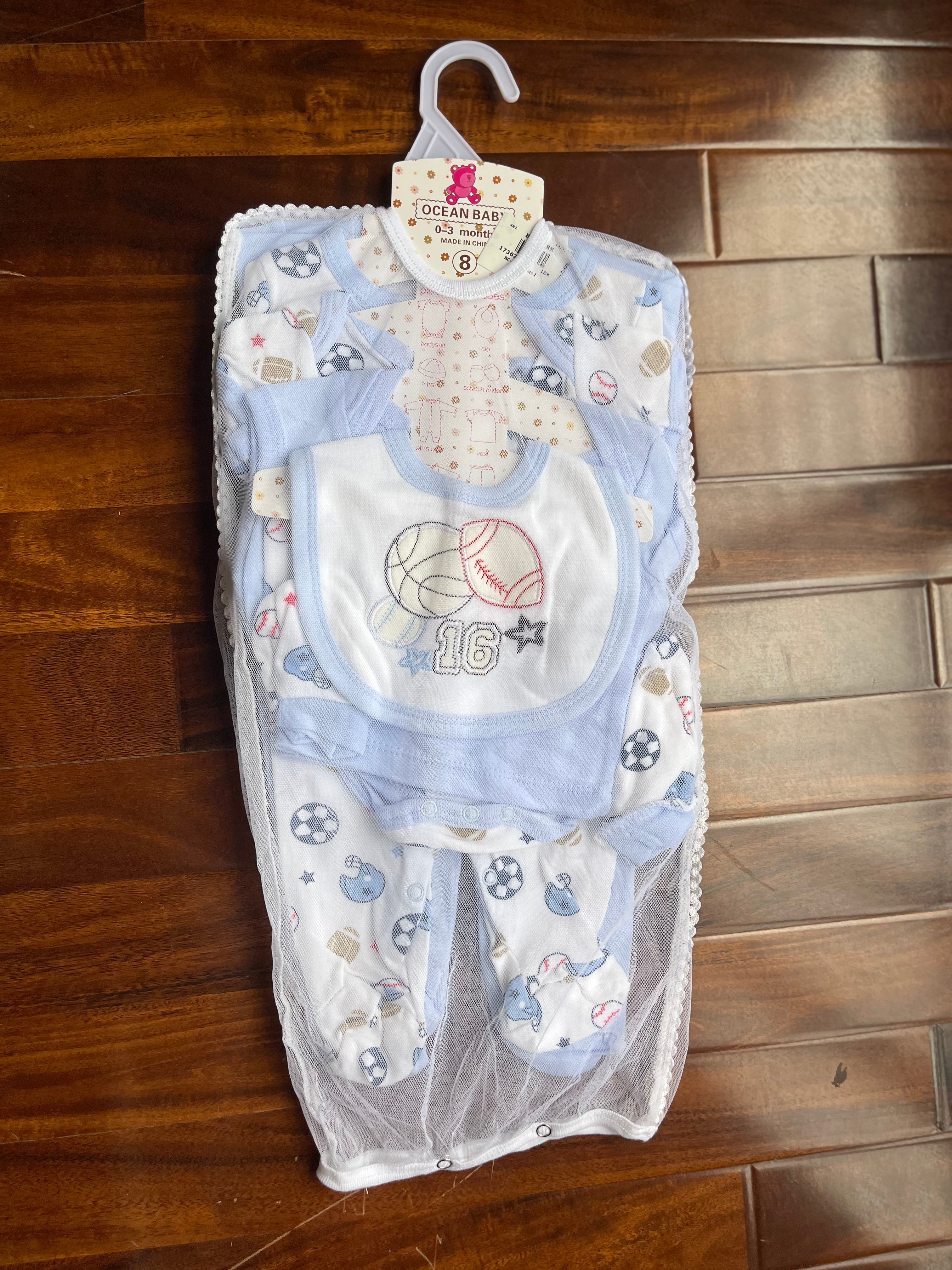 8-Piece Newborn Starter Set (0–3 Months) Main image