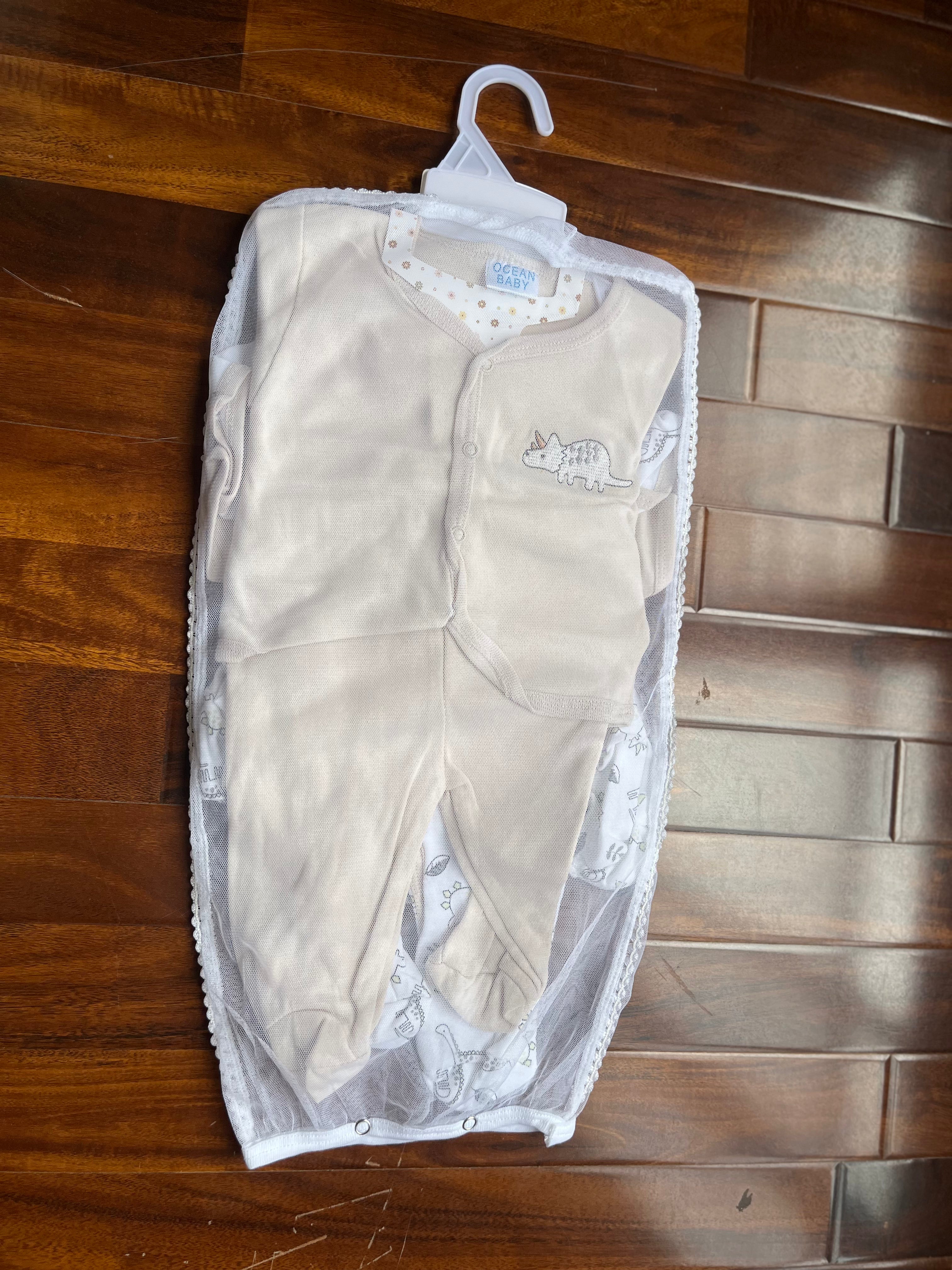 8-Piece Newborn Starter Set (3–6 Months)