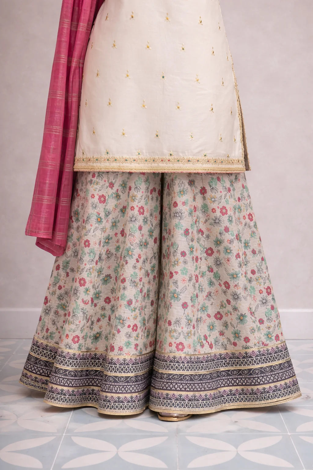 Girls formal clothes